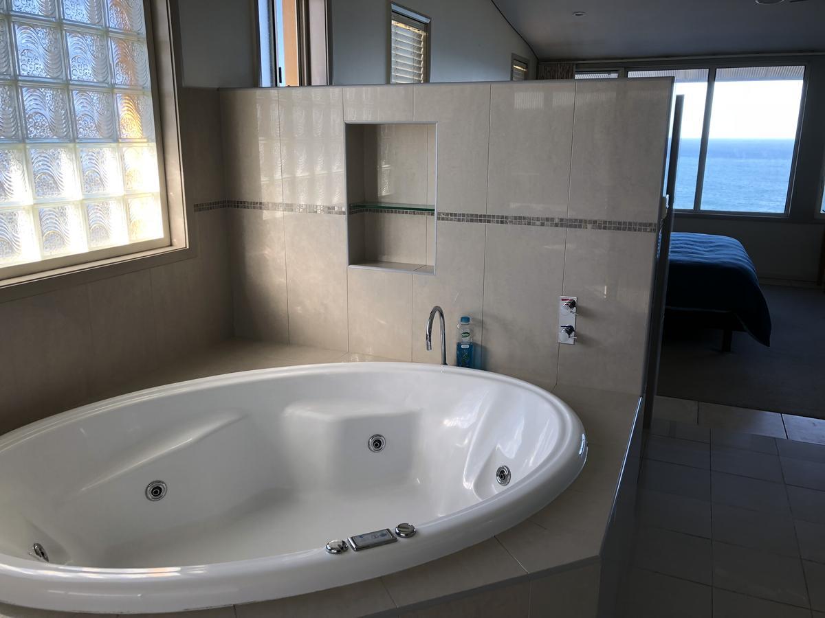 סקוטס הד Oceanscape Luxury Beachfront Villas חדר תמונה